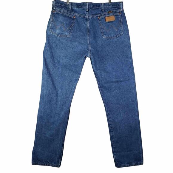 Wrangler Jeans Men’s Size 40x36 Tall Straight Leg Blue Rodeo Leather Patch 40 - Picture 2 of 9